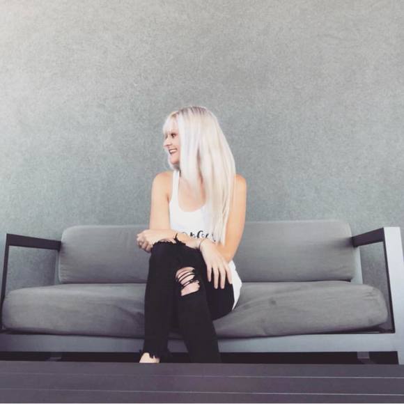 Meet your Posher, Khrystyne - Picture 1 of 1